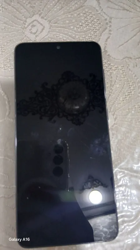 Samsung S 21 256GB xotira 2