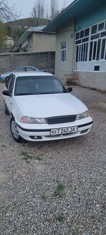 Arzon naxda Nexea 1 srochna sotiladi 2009 yil holati yaxshi