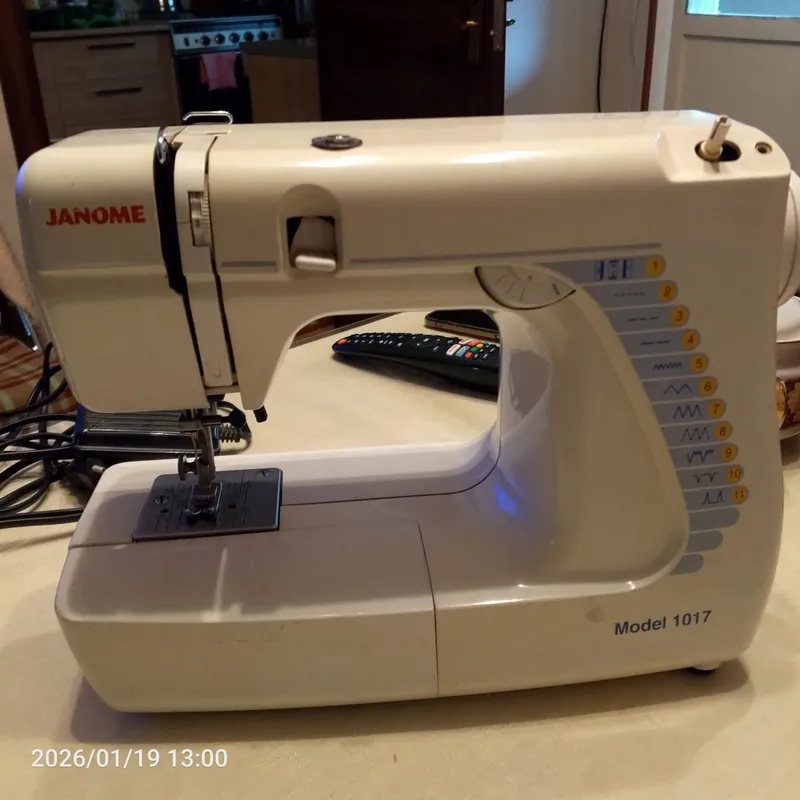 Швейная машинка janome 1017