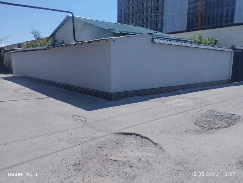 Yevrota’mirli shinam uy sotiladi, 3 xona, 120 m², uchastka 1.74 sotix, burchak hovli 1