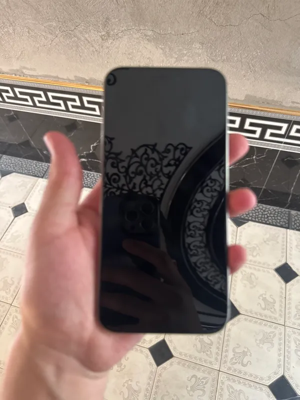 Iphone 15 pro max  holati zoʻr yomkis 89% dak bor — фото 1