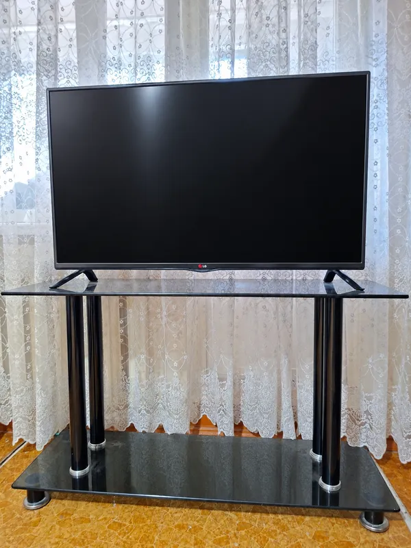 LG 42LB552V televizori shisha taglik bilan 1 LG 42LB552V televizori shisha taglik bilan 1