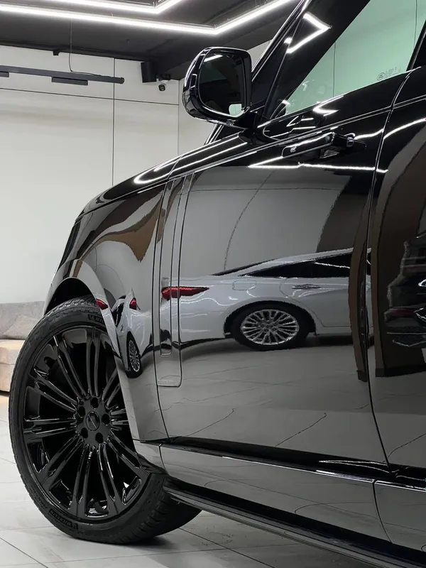 Range Rover Autobiography (Long) 3 Range Rover Autobiography (Long) 3