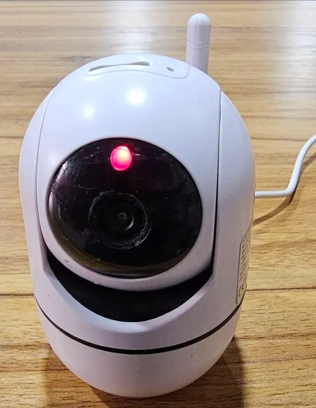 WiFi камера, работает включено,  это муляж