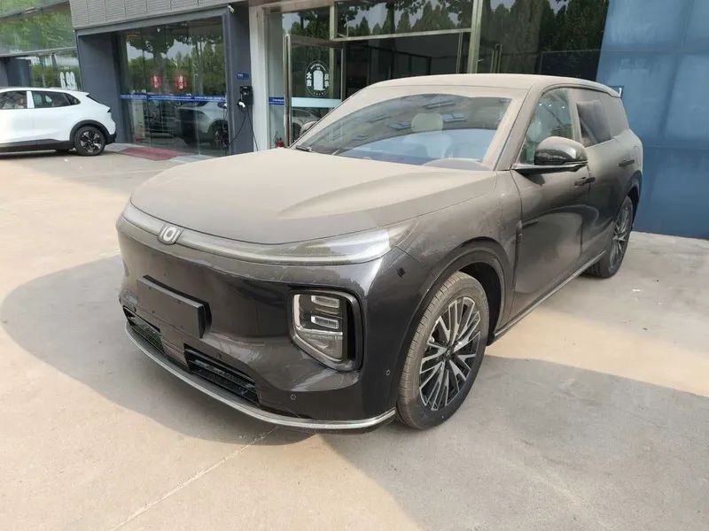 CHANGAN NEVO Q07 215 Prestige Edition — фото 1
