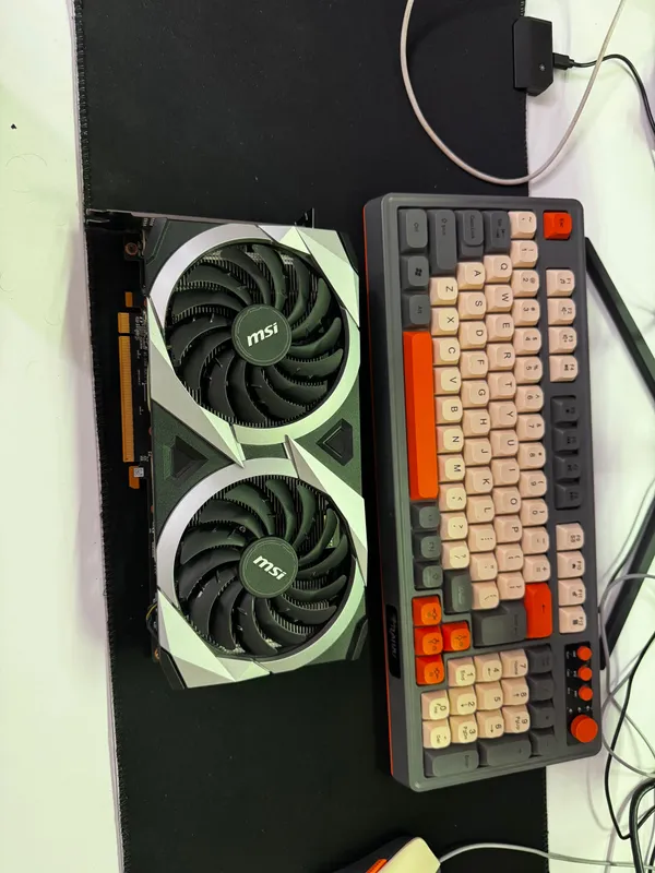 Radeon rx 6700XT MSI OC 2 Radeon rx 6700XT MSI OC 2