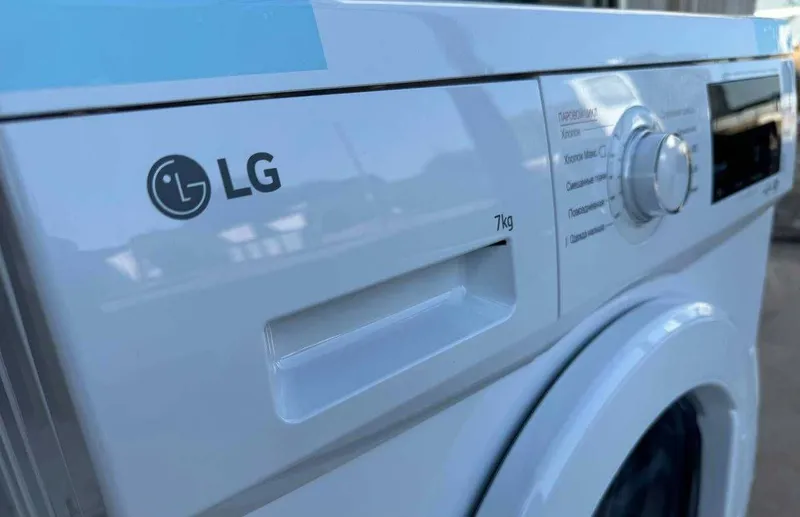 Стиральная машина LG 7 кг F2J3HS0W DD Inverter Steam — фото 1