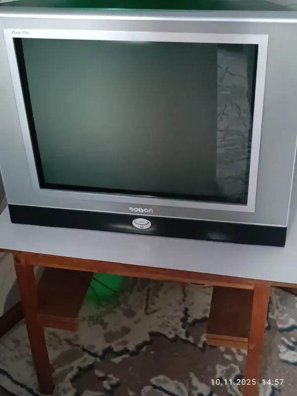 Televezor sotiladi