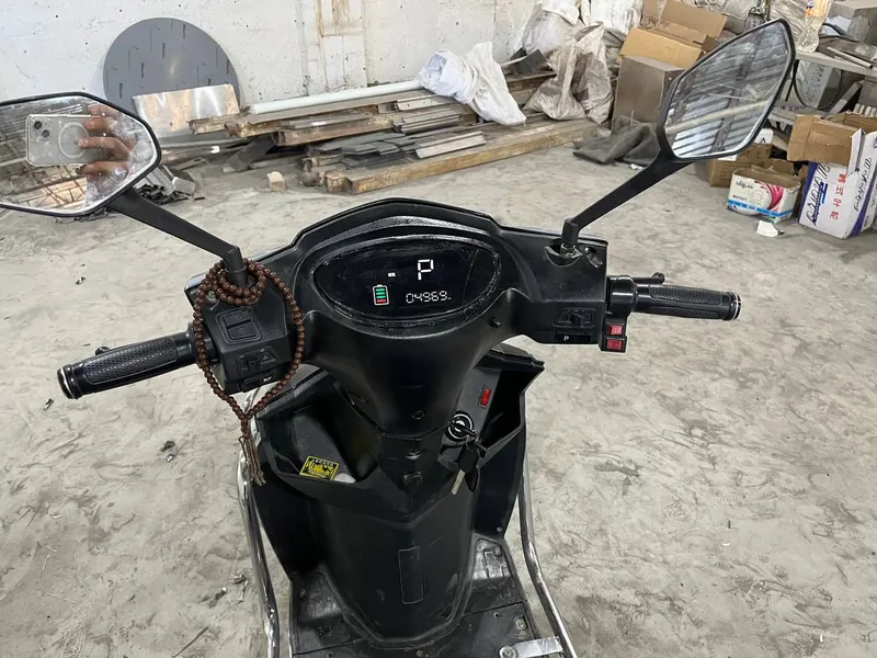 Elektr skuter 1 Elektr skuter 1