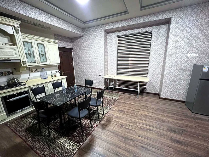 Shayxontohurda 2 qavatli uy ijaraga — yashash yoki ofis uchun 4