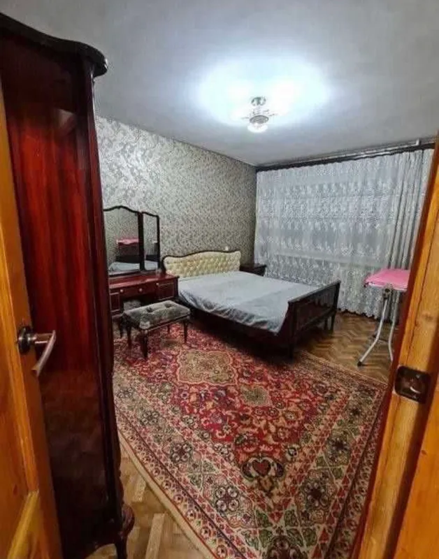 Аренда квартиры 3/3/4 метро Буюк Ипак йули Максим