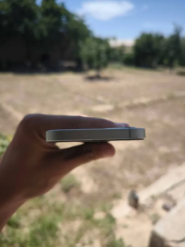 iPhone 12 в идеальном состоянии 3