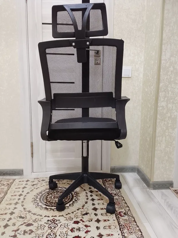 Ofis kreslo sotiladi. Holati yaxshi — фото 2