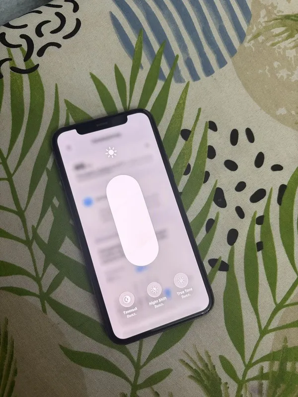 Iphone 11 pro holati ideal ochilmagan 64gb 72% — фото 5 Iphone 11 pro holati ideal ochilmagan 64gb 72% — фото 5