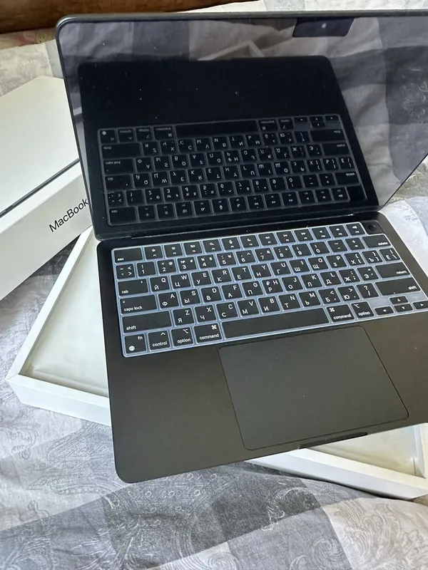 Macbook Air indgo
