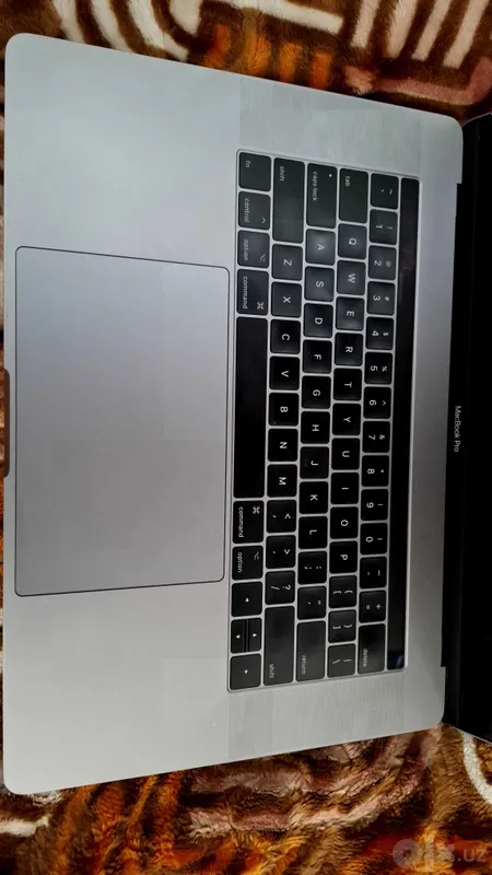Macbook Pro A1707 16/512gb core i7 3