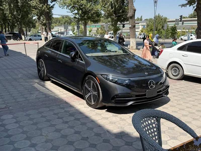 Mercedes-Benz eqs 450 + 840 Запас хода