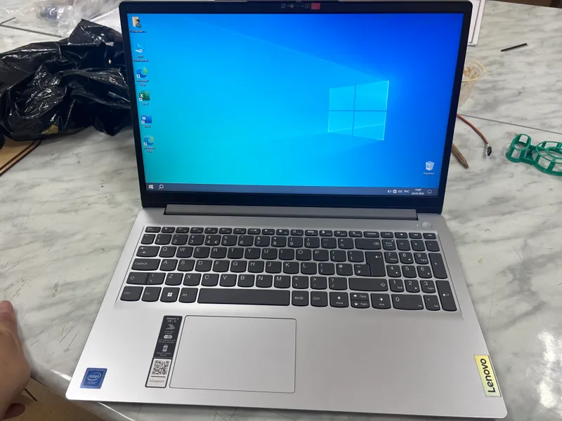 Lenovo ideapad 1i 2 Lenovo ideapad 1i 2