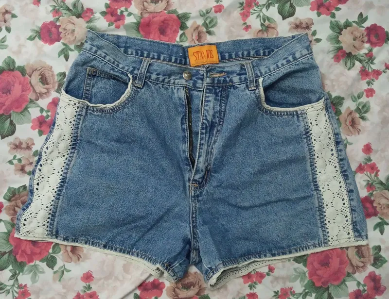 Продам джинсовые шортики. 5 Продам джинсовые шортики. 5