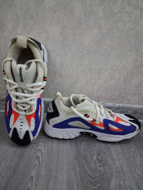 продаю красовки корейские бренд:"Reebok" 3 продаю красовки корейские бренд:"Reebok" 3