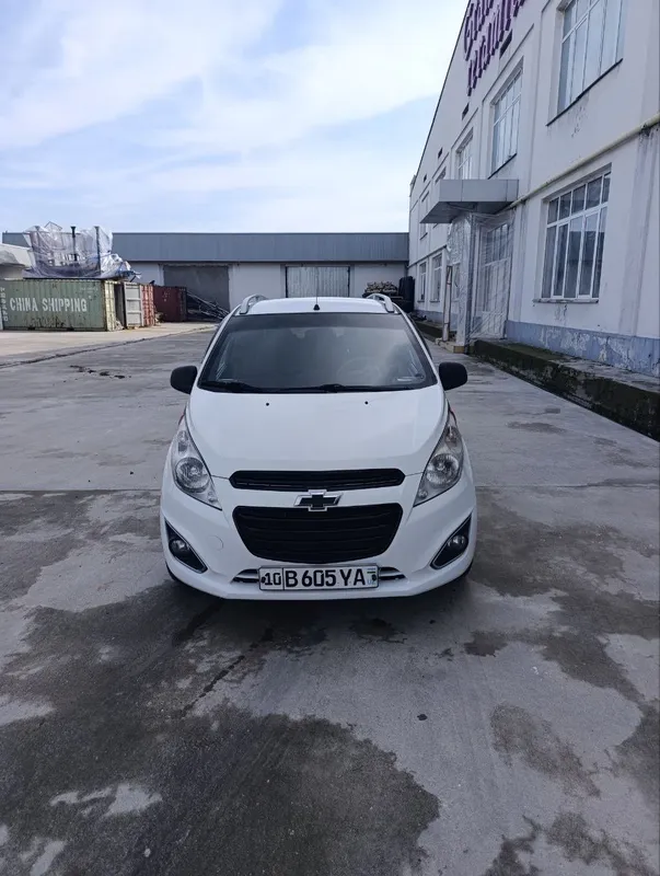 Chevrolet Spark sotiladi