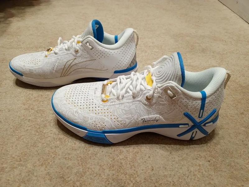 Новые мега кроссы Li Ning, 45 -46 размер