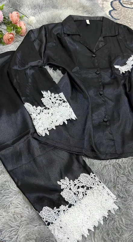 Yangi pijama sotiladi