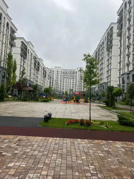 Сдаётся квартира на ЖК Нрг Мирзо Улугбек 8