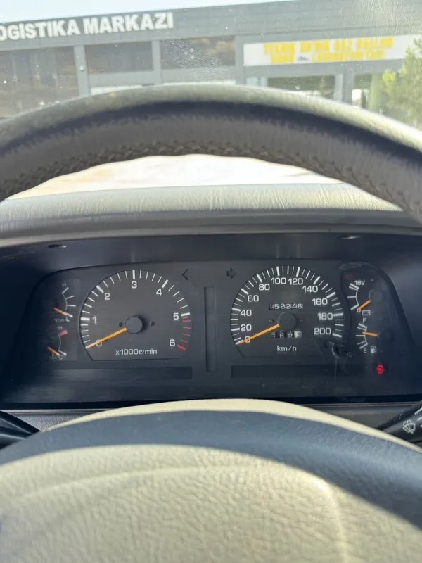 Toyota Land Cruiser 80 1997 benzin 6