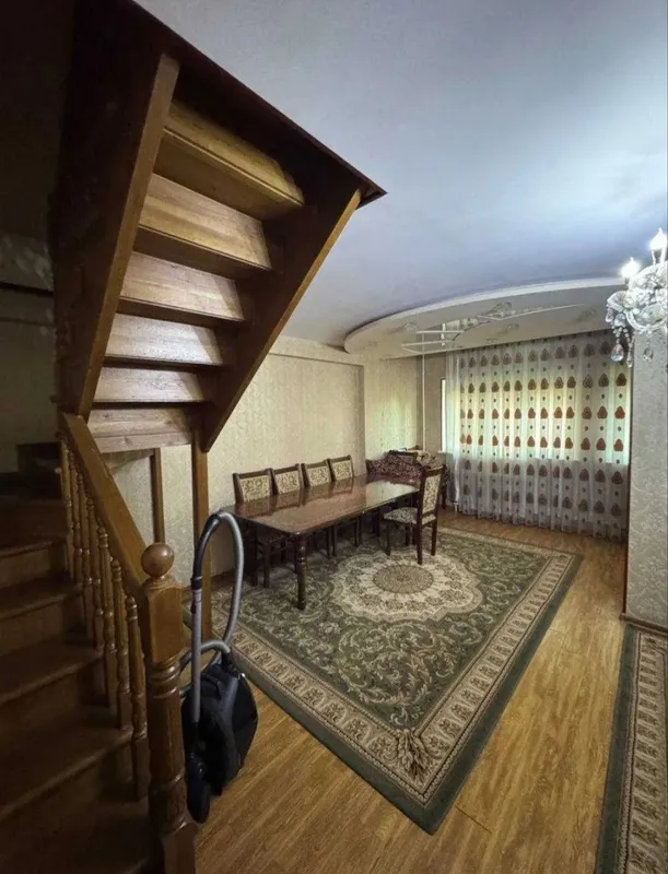 4-комн квартира, 85 м², 3/8 этаж (вторичное жильё) 4