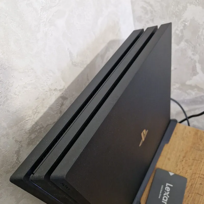Sony Playstation 4Pro 3 reviziya — фото 1