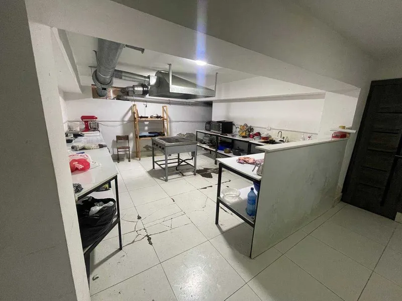 Arendaga podval beriladi manzil Anor Bank oldida 2