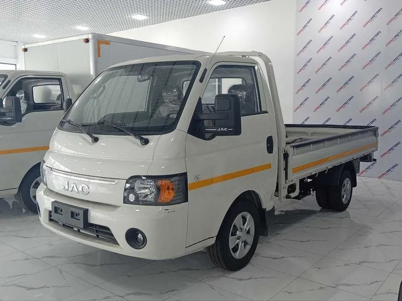 JAC X200 билан барча вазифалар осон ва самарали бажарилади. 1
