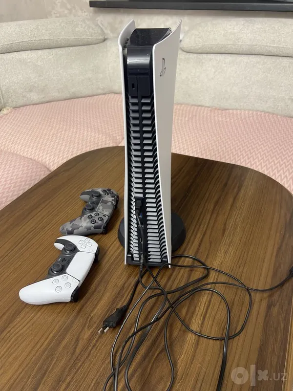 PlayStation 5 Disc Edition 1TB + 2 та джойстик — идеал ҳолатда 4 PlayStation 5 Disc Edition 1TB + 2 та джойстик — идеал ҳолатда 4