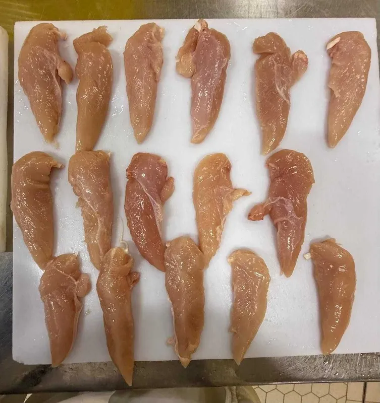 Грудка, малое филе, мясо ЦБ рубленное кусковое 2 Грудка, малое филе, мясо ЦБ рубленное кусковое 2