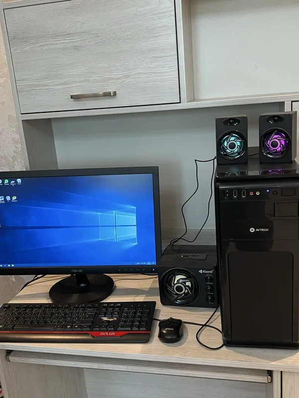 Kompyuter Asus va boshqa qo’shimcha buyumlari bilan 2 Kompyuter Asus va boshqa qo’shimcha buyumlari bilan 2