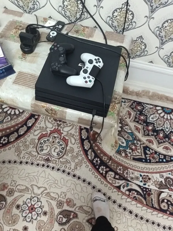ps4pro 280$ terabayt hen prashivkasi bilan 25 oyin