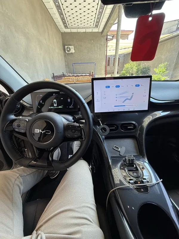 BYD E2 Sotiladi 8 BYD E2 Sotiladi 8