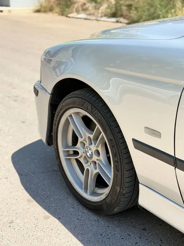 BMW E39 2000г 2ваносный 2.5л — фото 4