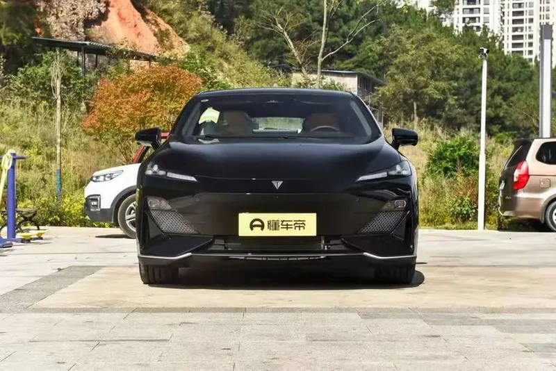 Changan Shenlan SL03 Sport гибрид Changan Shenlan SL03 Sport гибрид