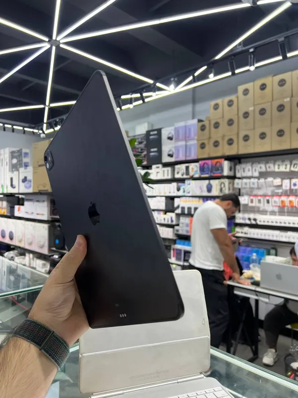 iPad Pro 13 M4 E-Sim 3