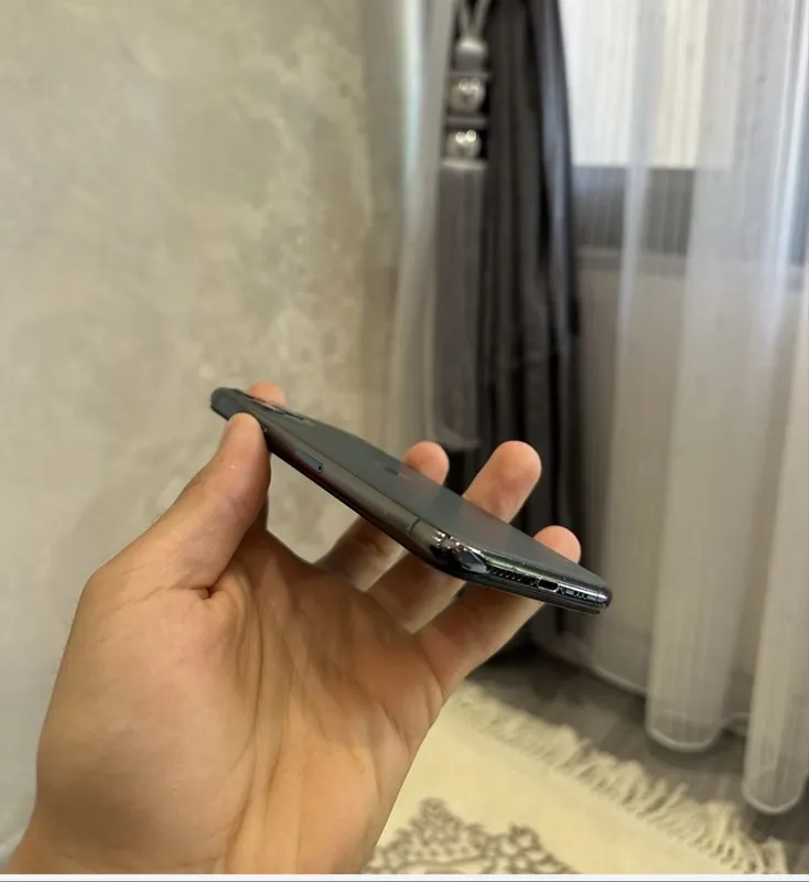 iPhone 11 Pro LLA — фото 2