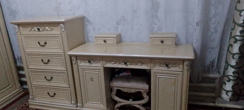 Двуспальная мебель для спальни 4