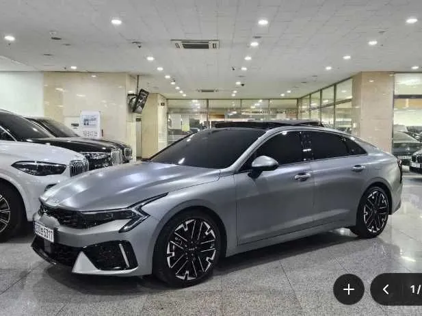 Kia K5 Signature