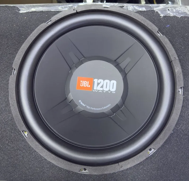 JBL 1200 сабвуфер 2 JBL 1200 сабвуфер 2