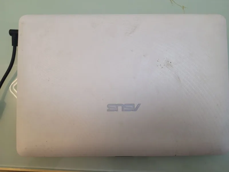 Нетбук Asus Eee PC 1015PE — фото 4