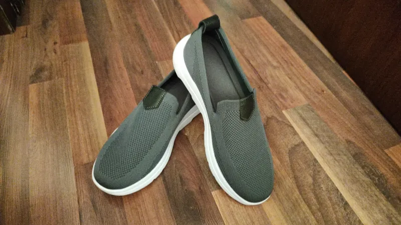 Skechers 40 o‘lcham yangi 2