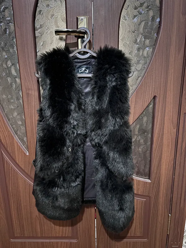 Безрукавка женская из меха — фото 2