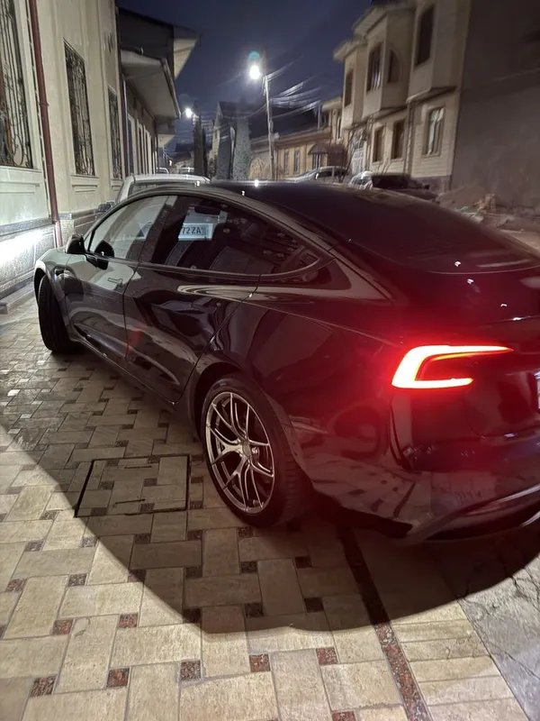 Tesla mode 3 highland 2024 yil Toza dual motor long range — фото 1