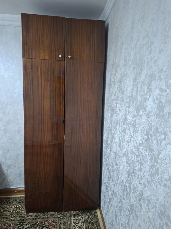 Шкаф сотилади. Холати яхши.